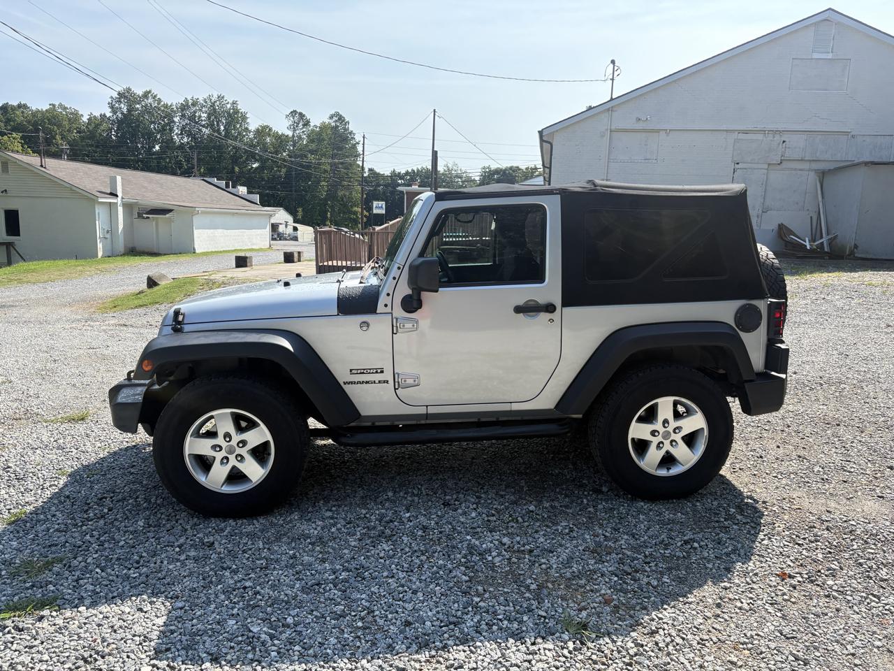 Jeep Wrangler Sport 4WD 2012