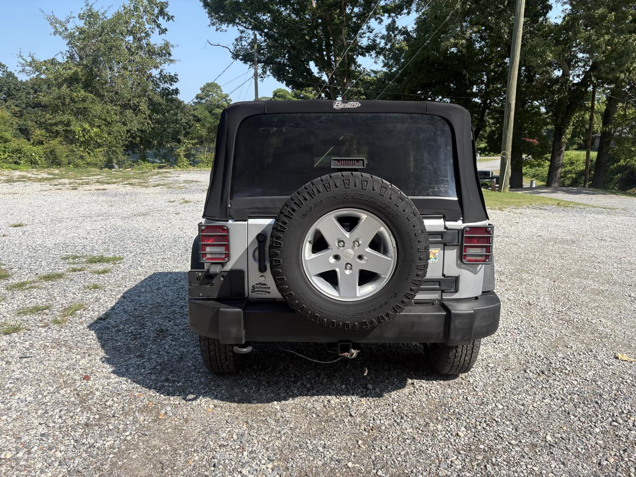 Jeep Wrangler Sport 4WD 2012