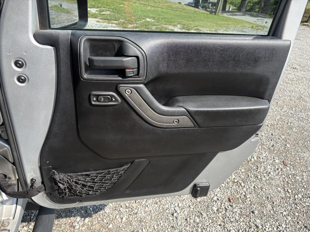 Jeep Wrangler Sport 4WD 2012