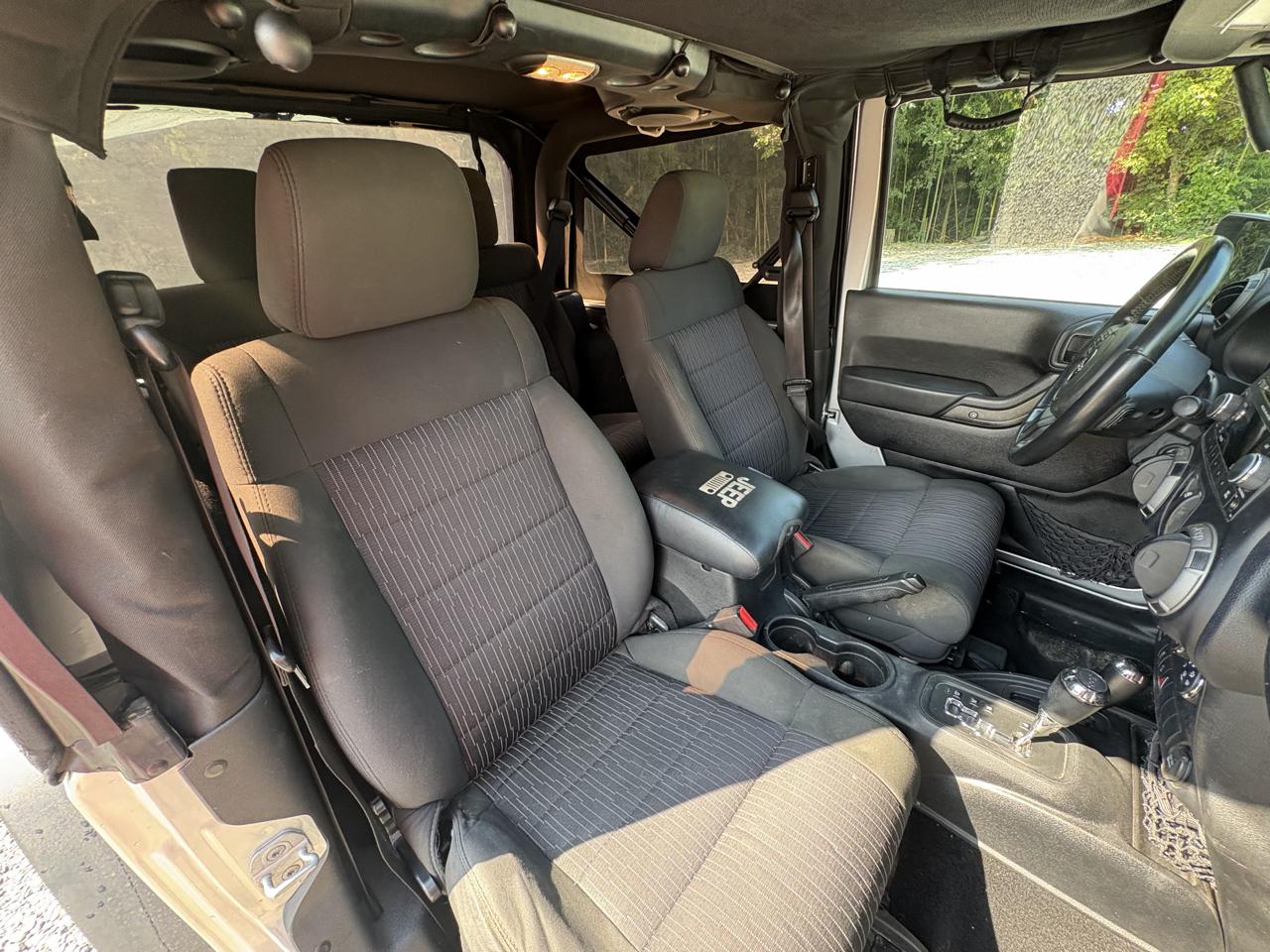 Jeep Wrangler Sport 4WD 2012
