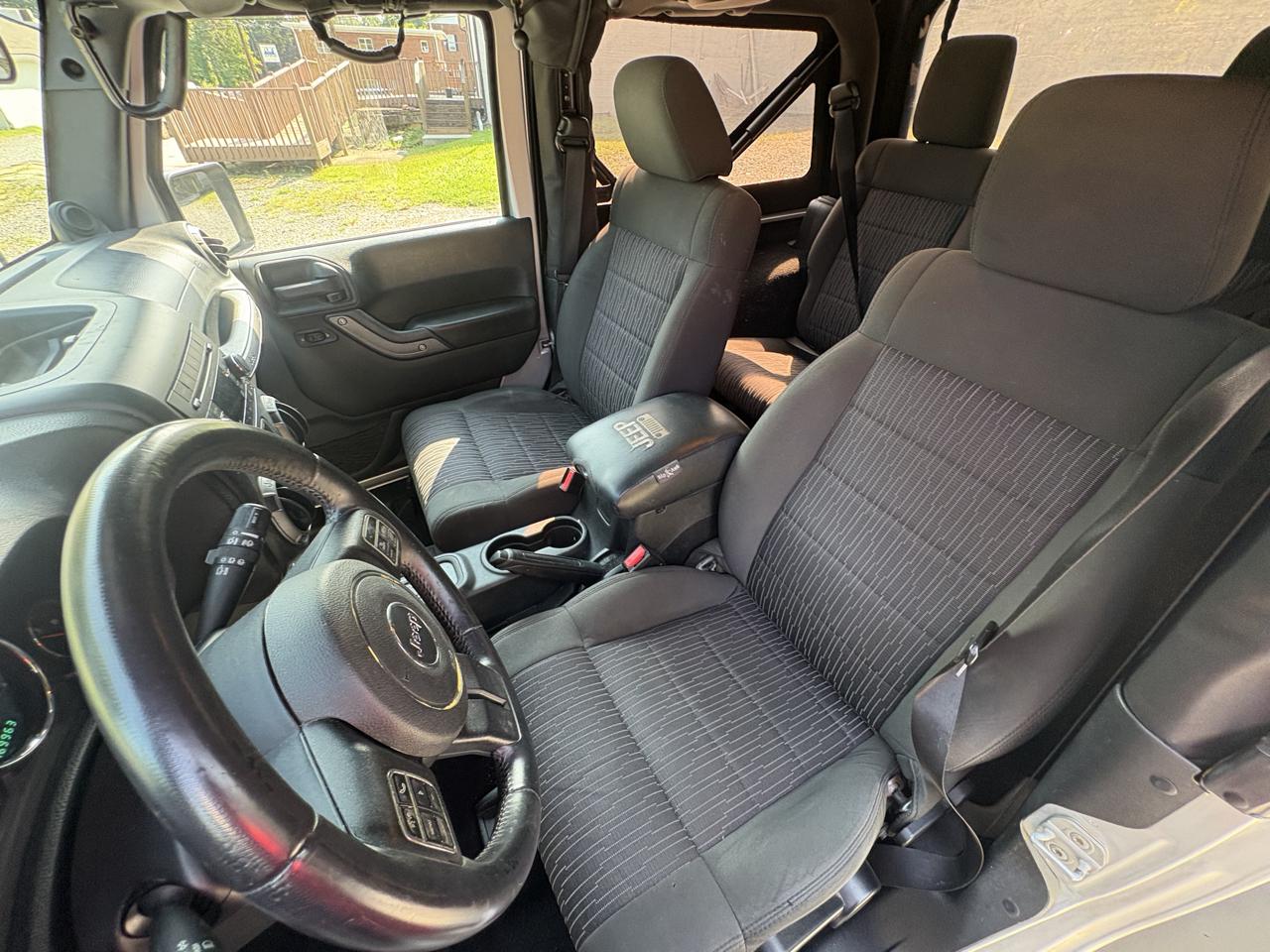 Jeep Wrangler Sport 4WD 2012