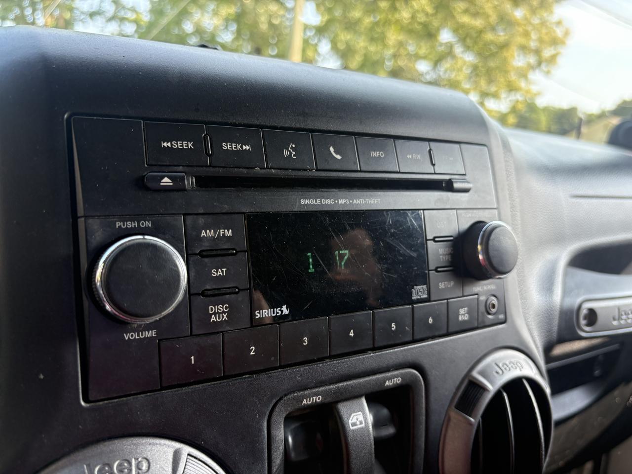 Jeep Wrangler Sport 4WD 2012
