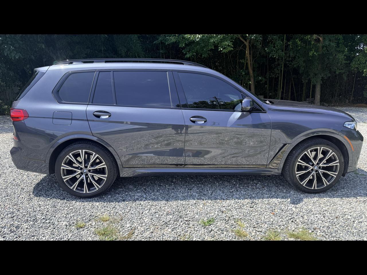 2021 BMW X7 M50i