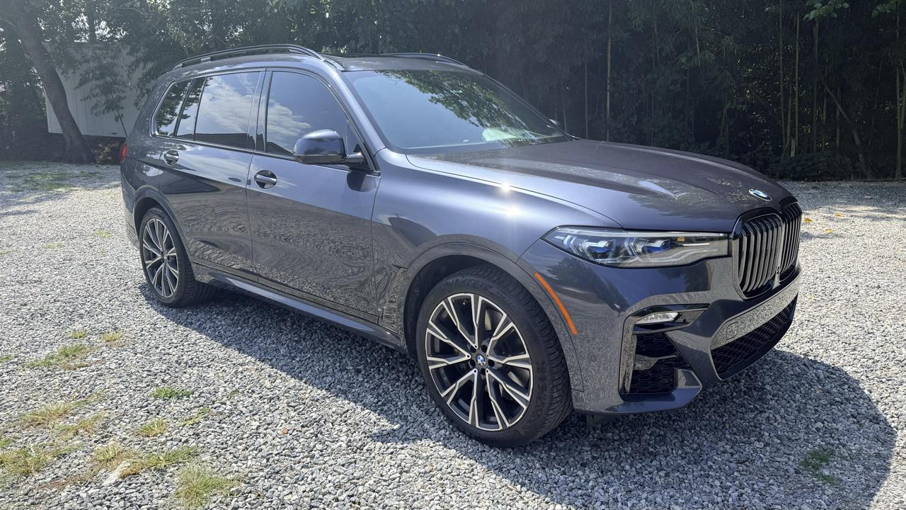BMW X7 M50i 2021