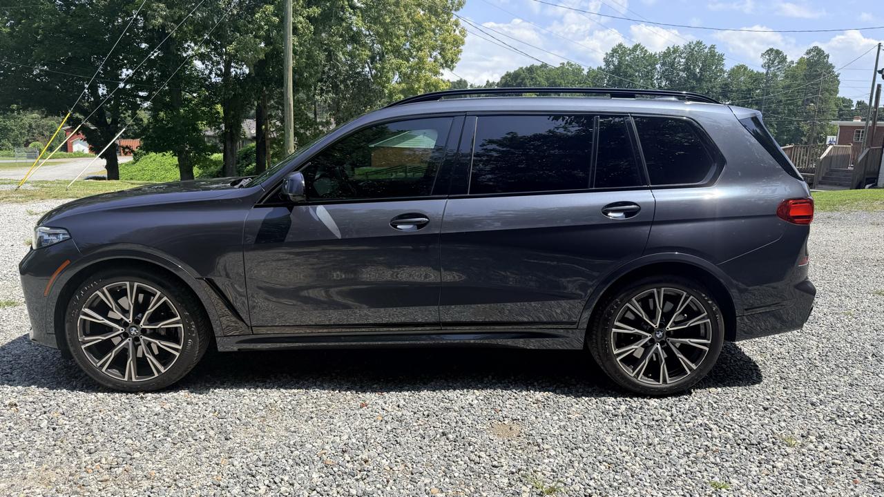 BMW X7 M50i 2021