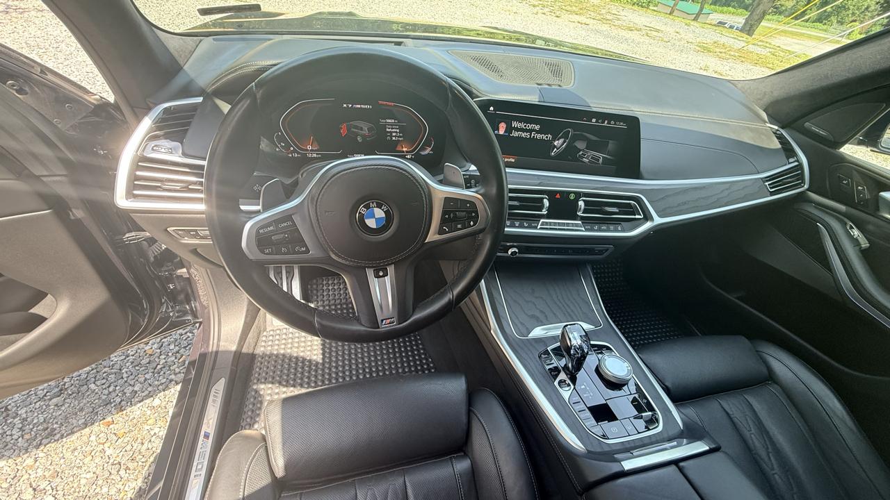 BMW X7 M50i 2021