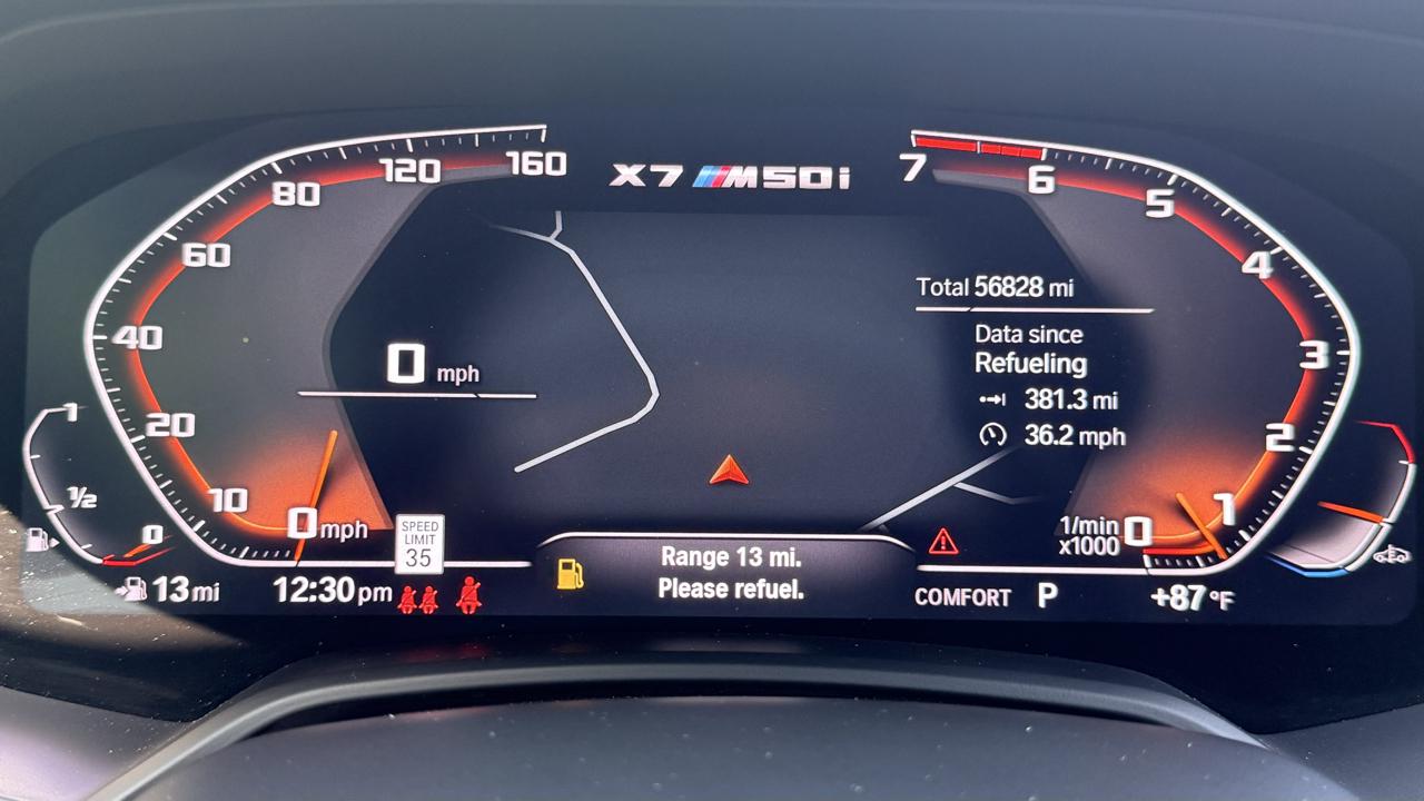 BMW X7 M50i 2021