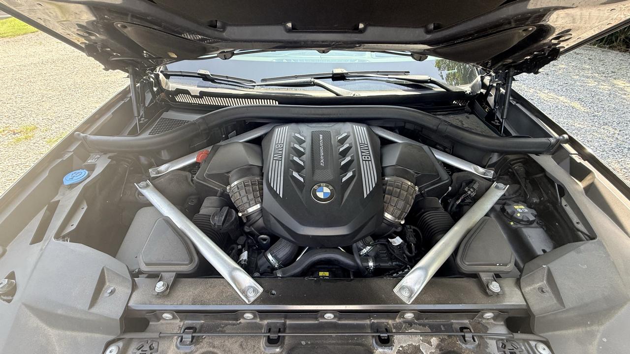 BMW X7 M50i 2021
