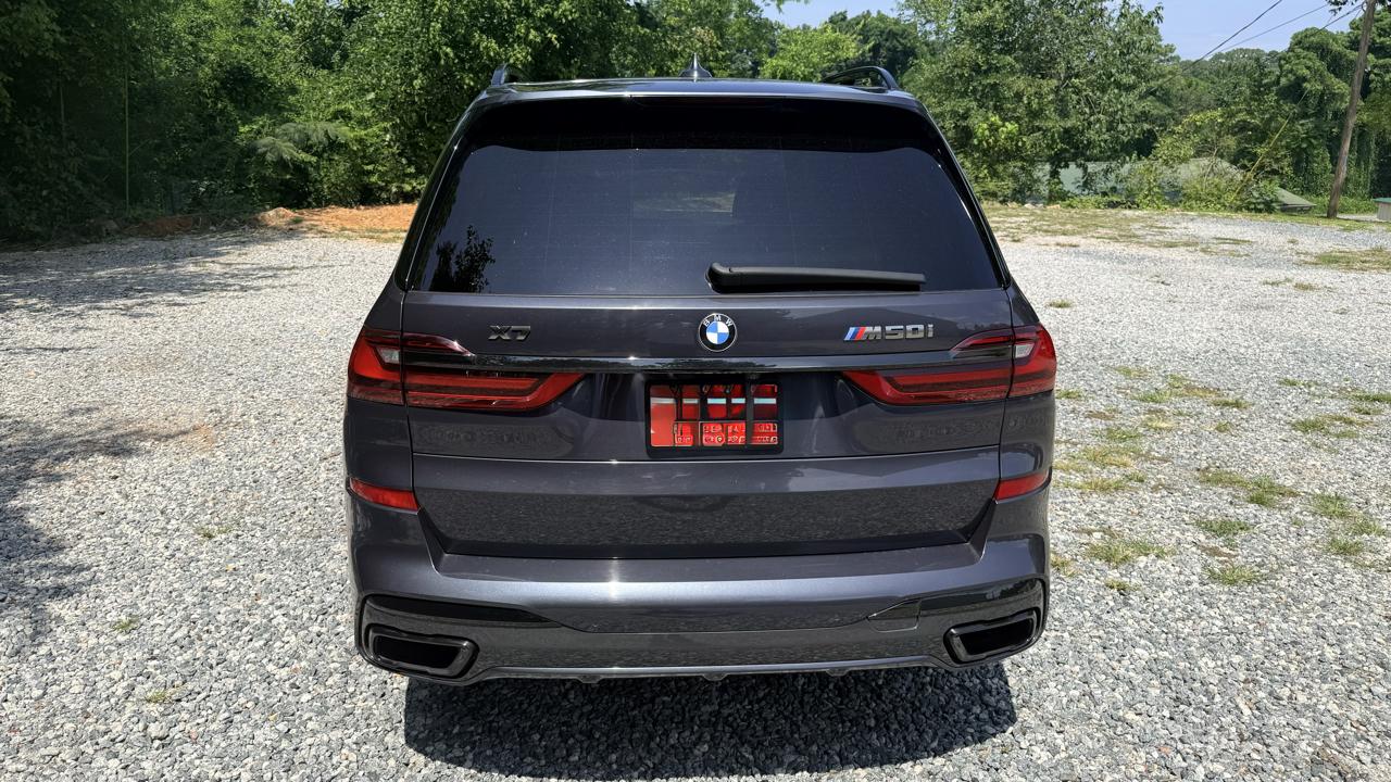 BMW X7 M50i 2021