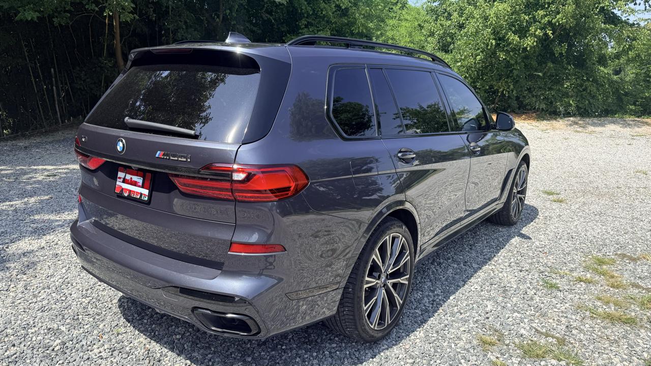 BMW X7 M50i 2021
