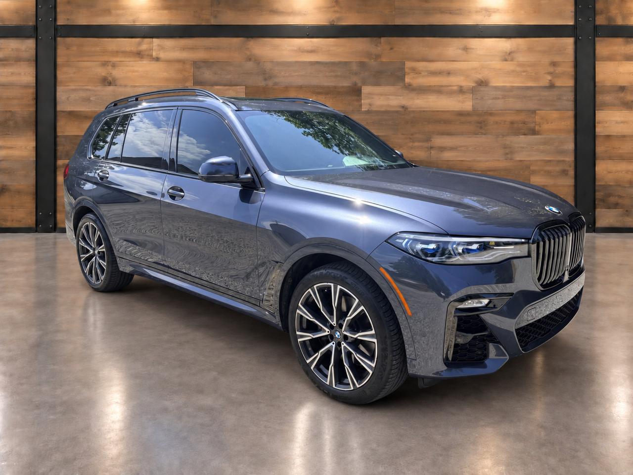 2021 BMW X7 M50i