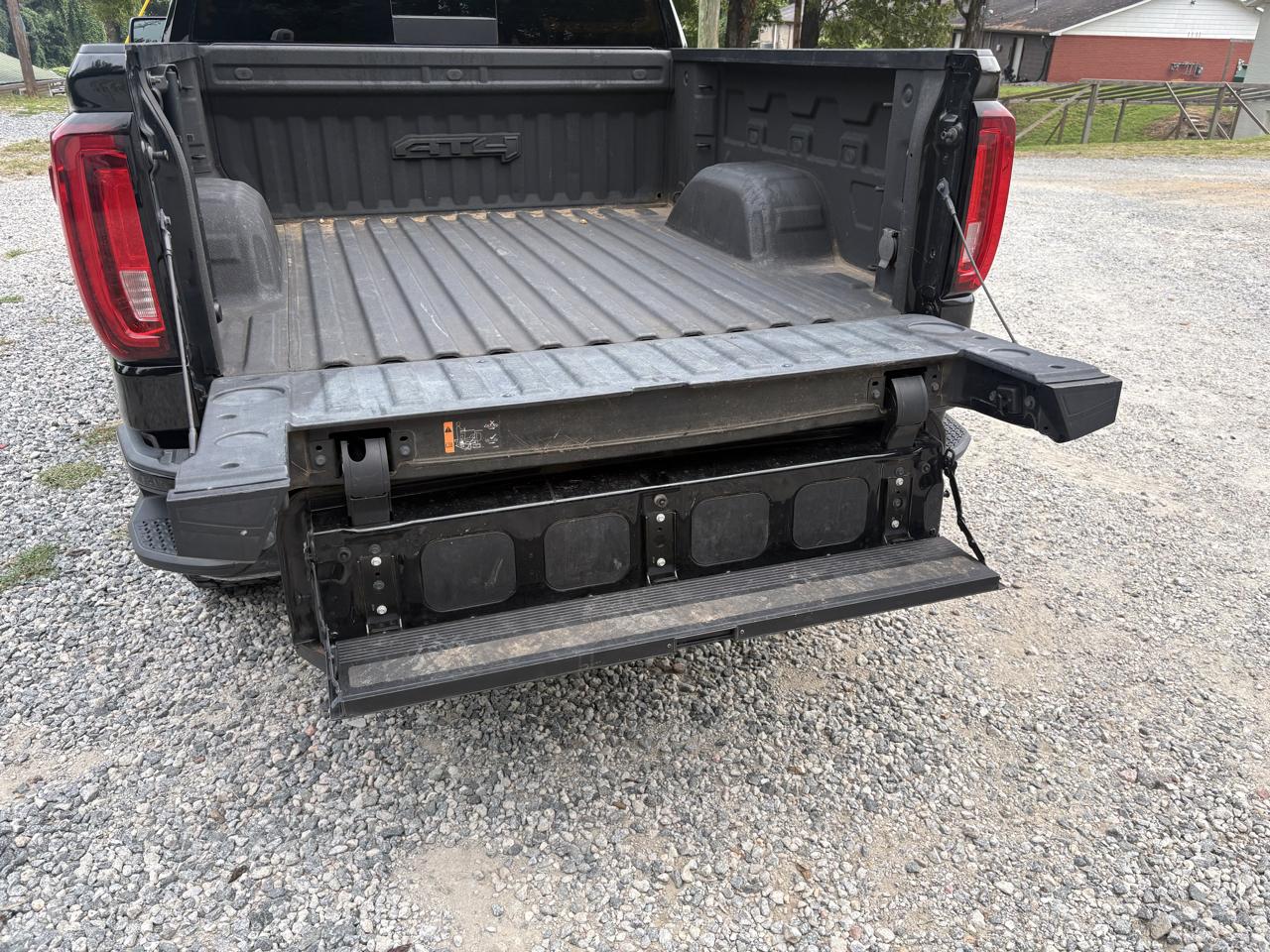 GMC Sierra 1500 AT4 Crew Cab Short Box 4WD 2020