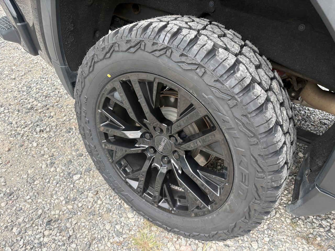 GMC Sierra 1500 AT4 Crew Cab Short Box 4WD 2020
