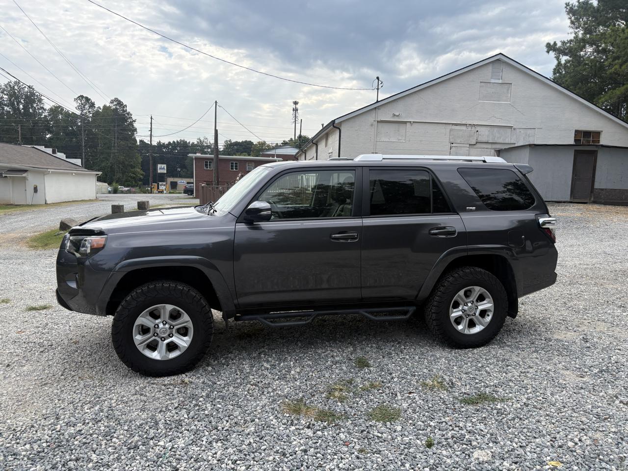 Toyota 4Runner SR5 4WD 2016