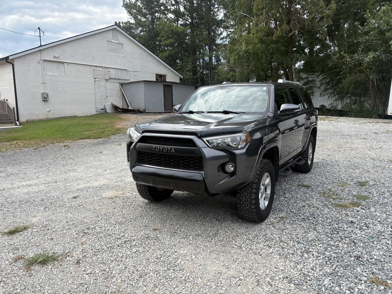 Toyota 4Runner SR5 4WD 2016
