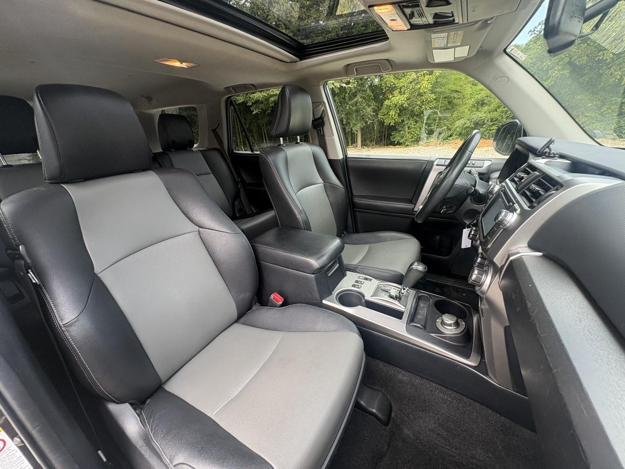 Toyota 4Runner SR5 4WD 2016