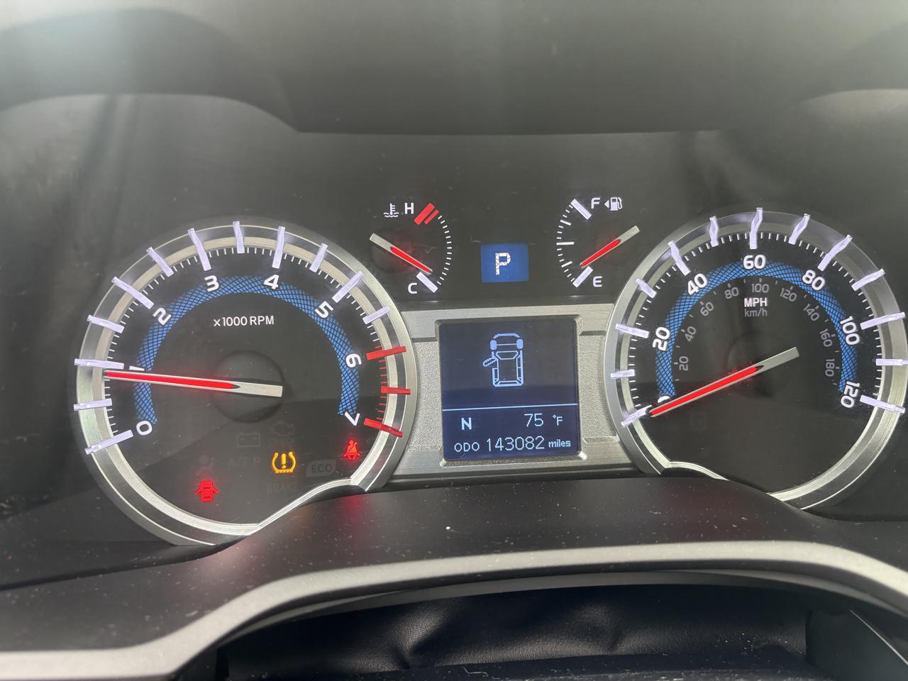 Toyota 4Runner SR5 4WD 2016