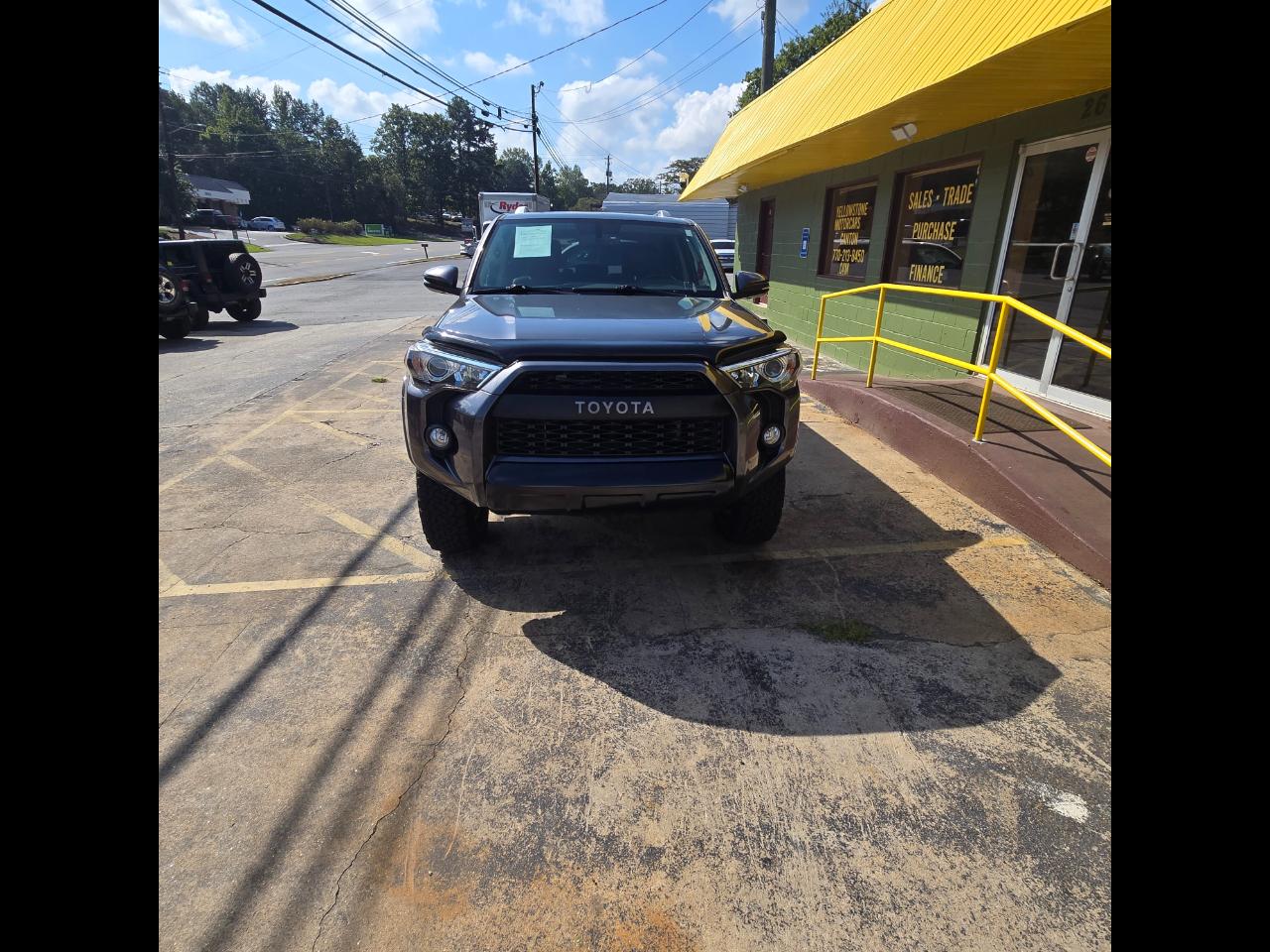 Toyota 4Runner SR5 4WD 2016