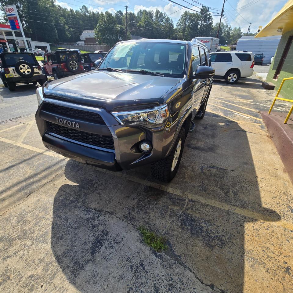 Toyota 4Runner SR5 4WD 2016