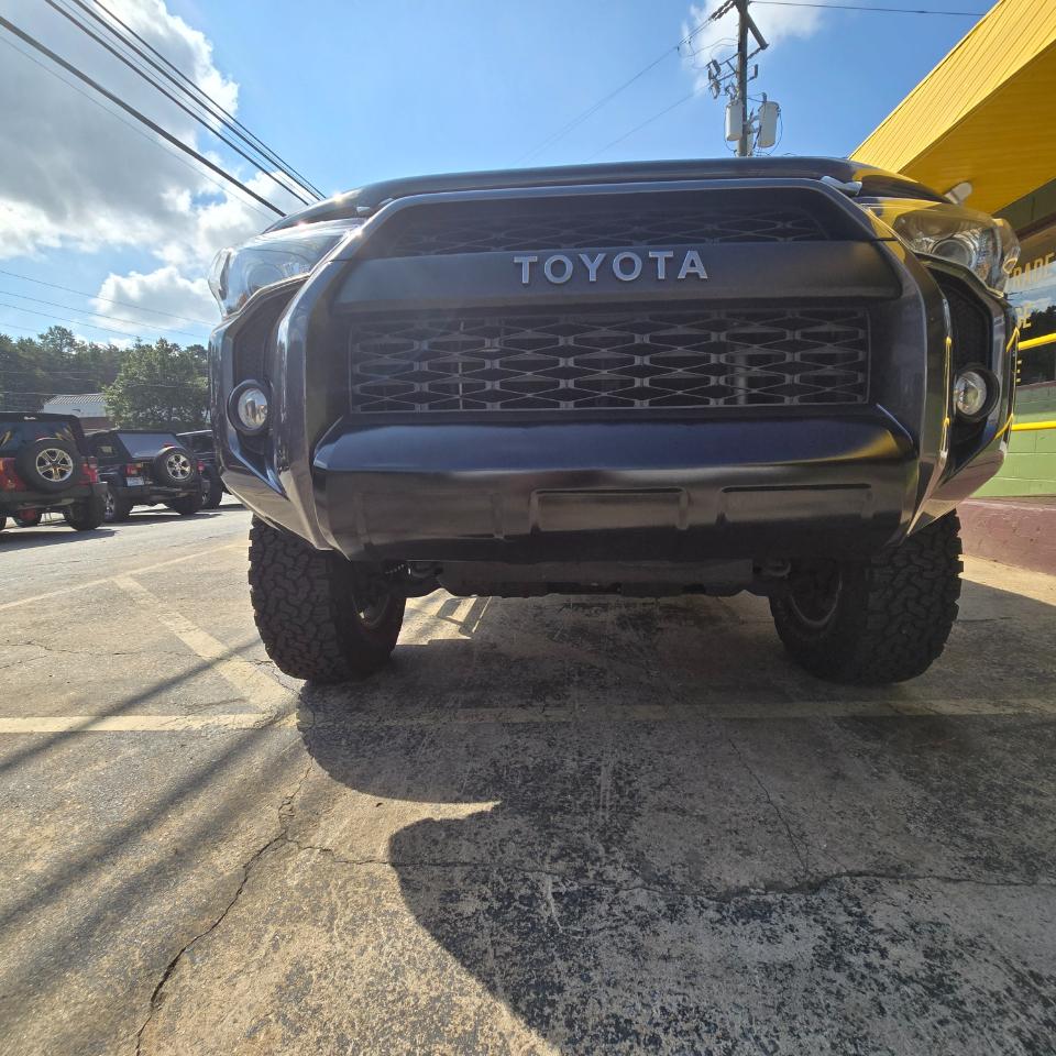 Toyota 4Runner SR5 4WD 2016