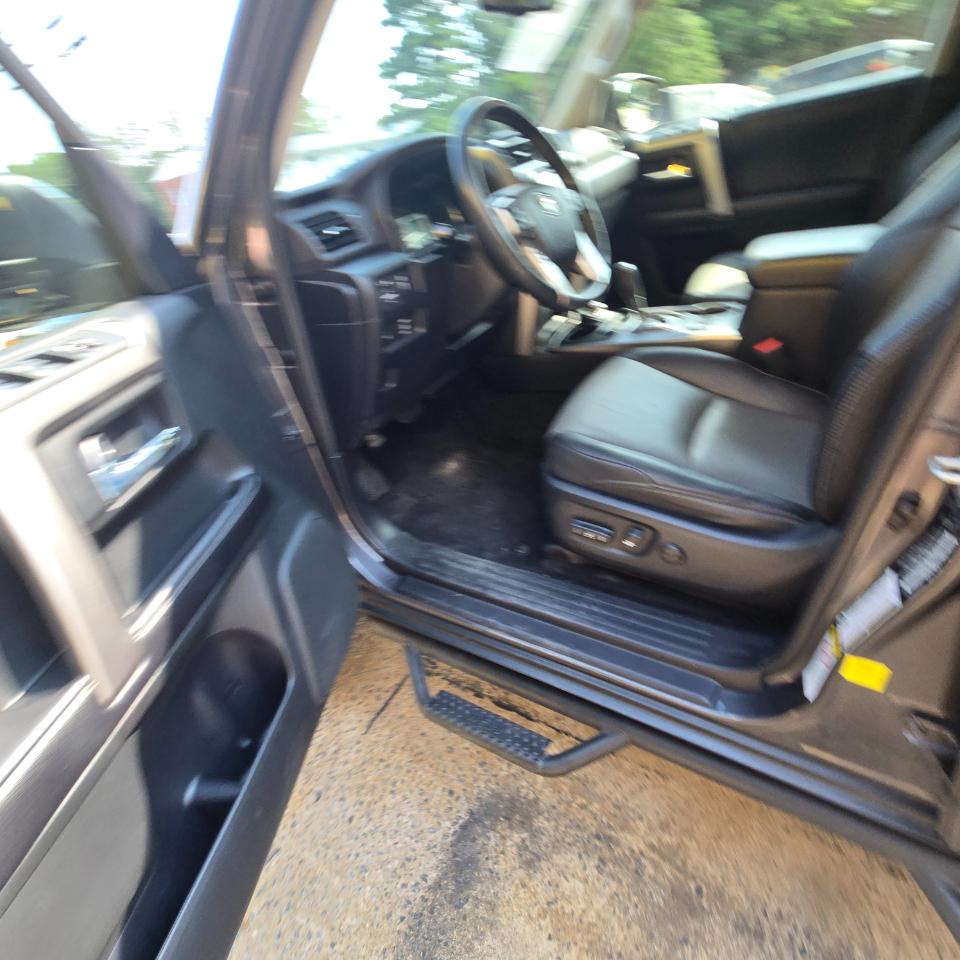 Toyota 4Runner SR5 4WD 2016