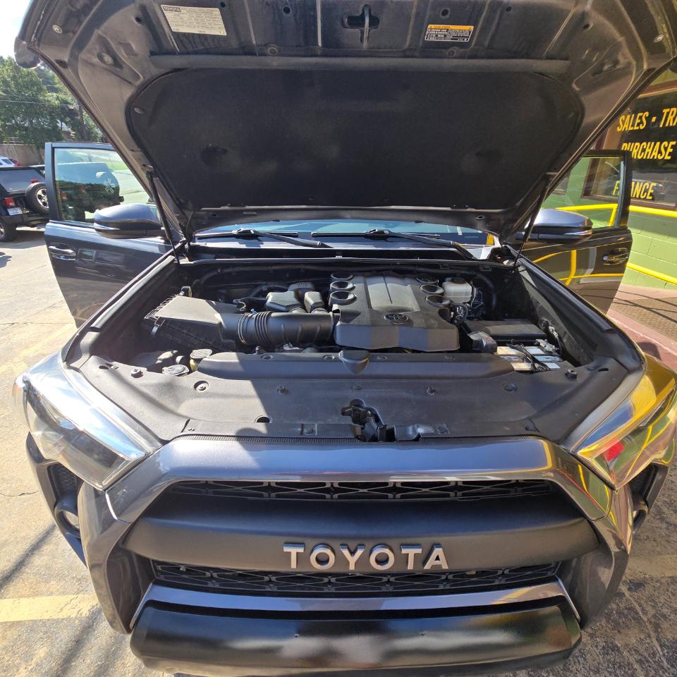 Toyota 4Runner SR5 4WD 2016