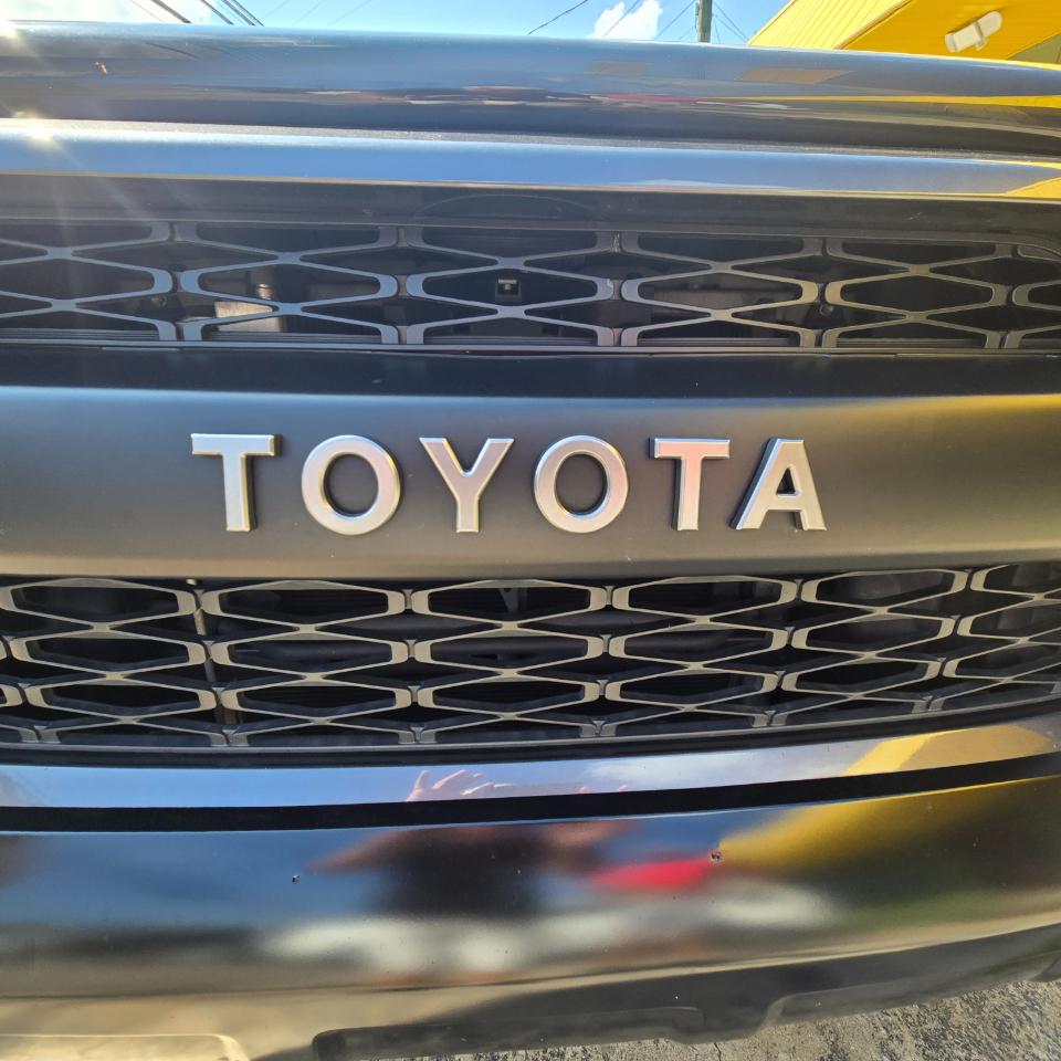 Toyota 4Runner SR5 4WD 2016