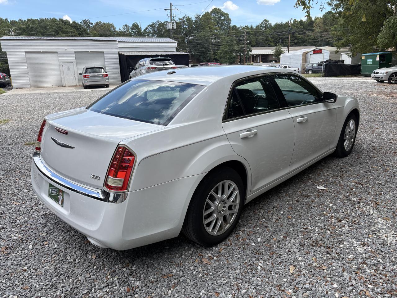 Chrysler 300 Base 2012