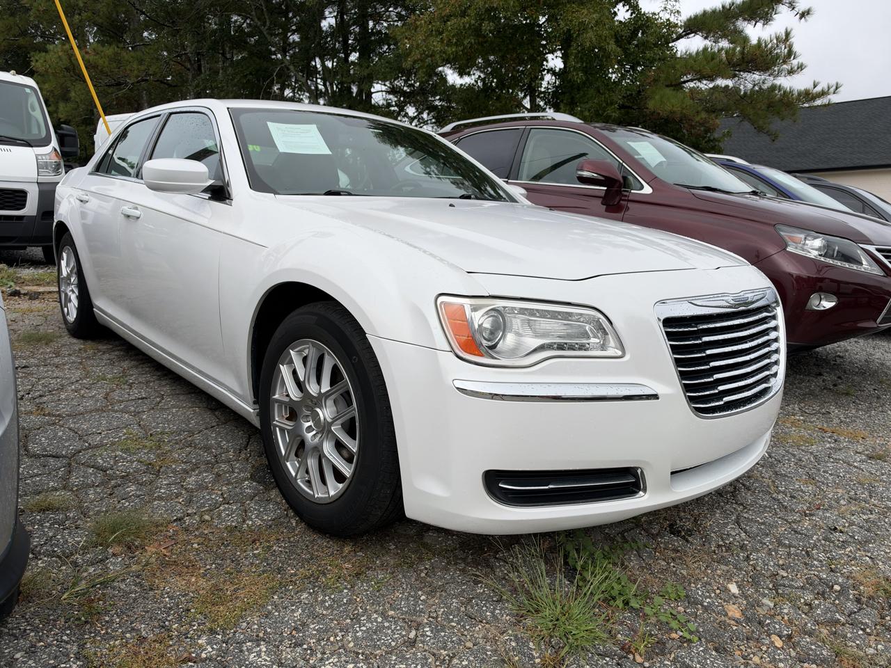 Chrysler 300 Base 2012