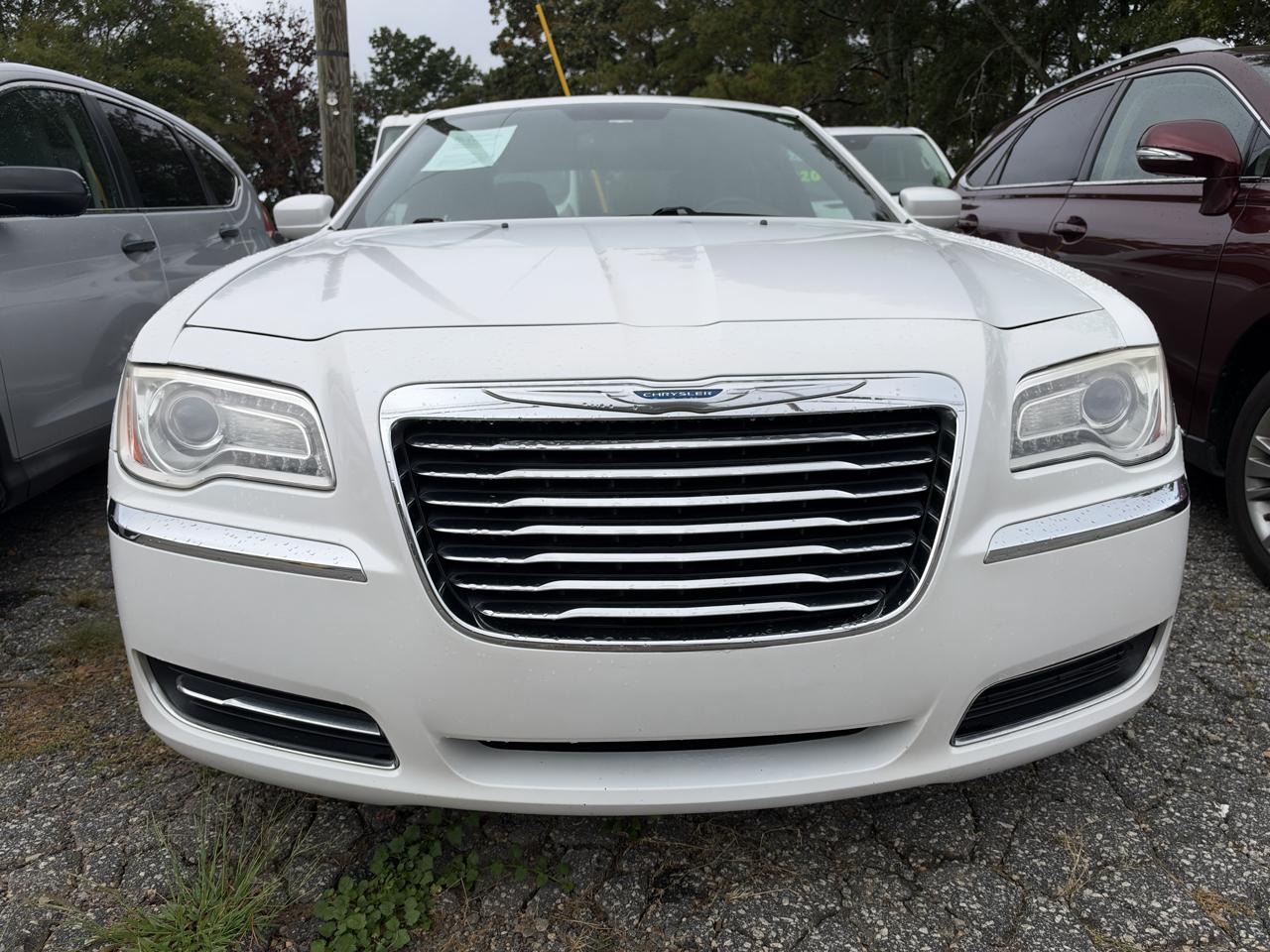 Chrysler 300 Base 2012