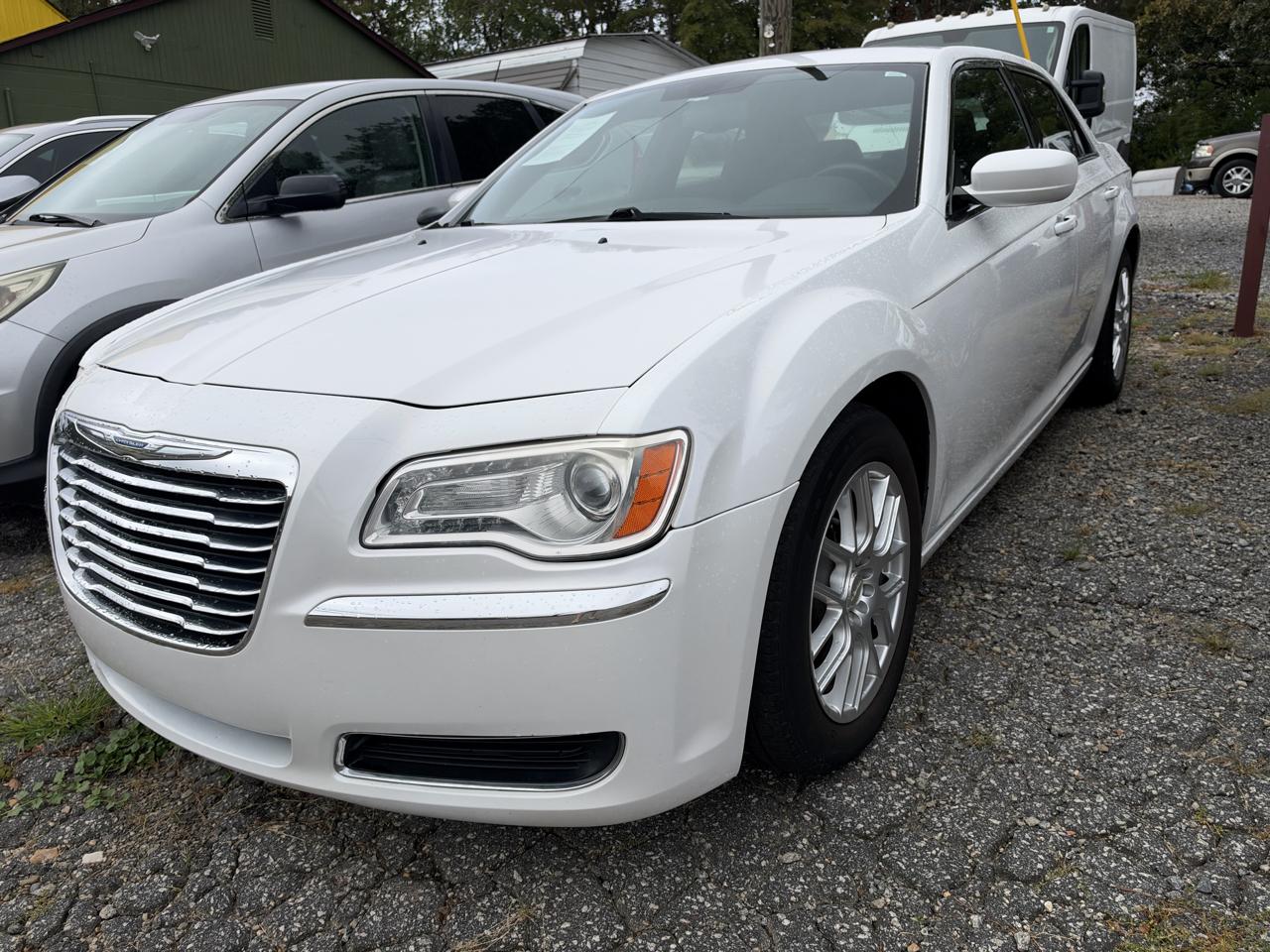 Chrysler 300 Base 2012