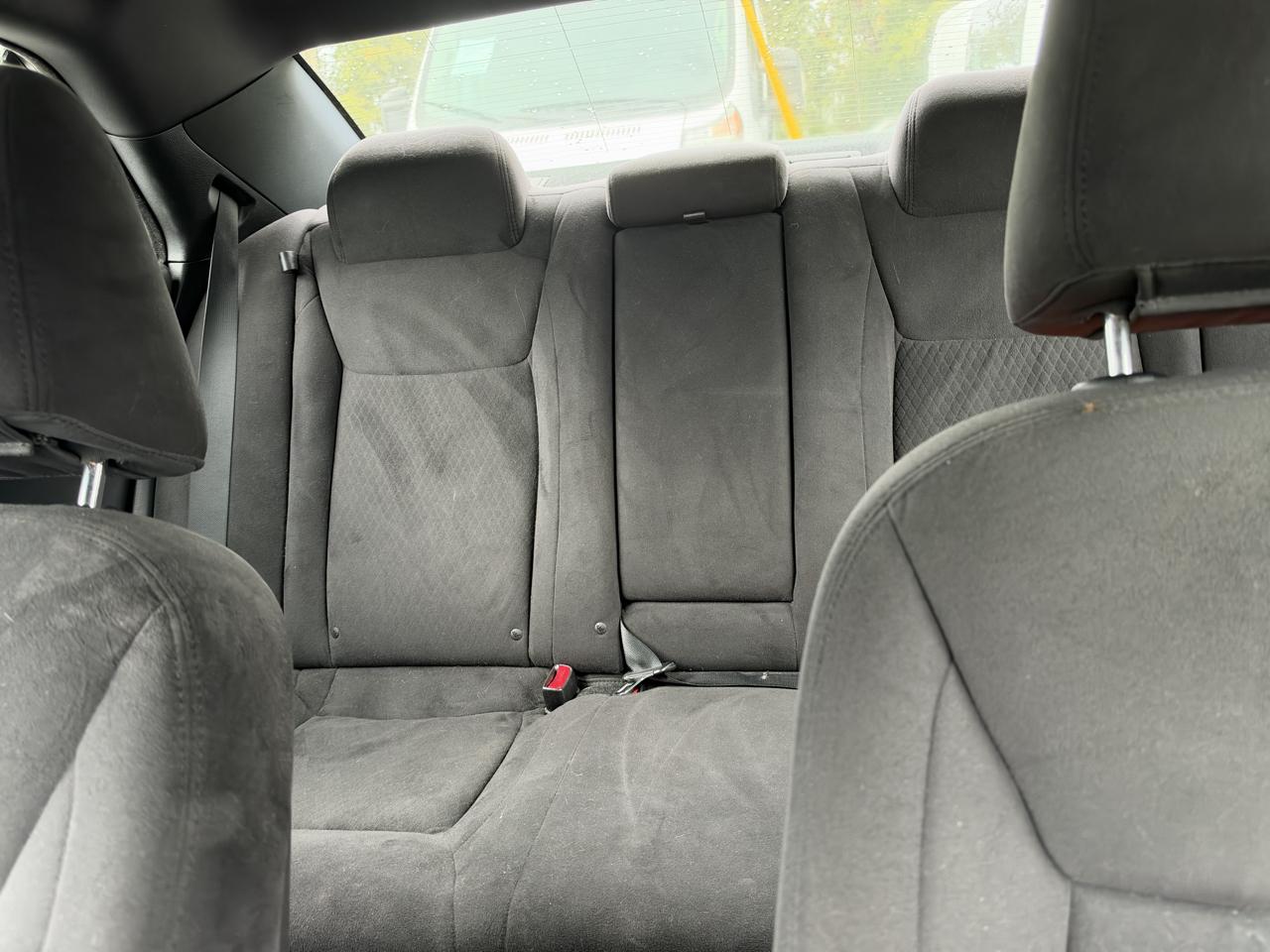 Chrysler 300 Base 2012