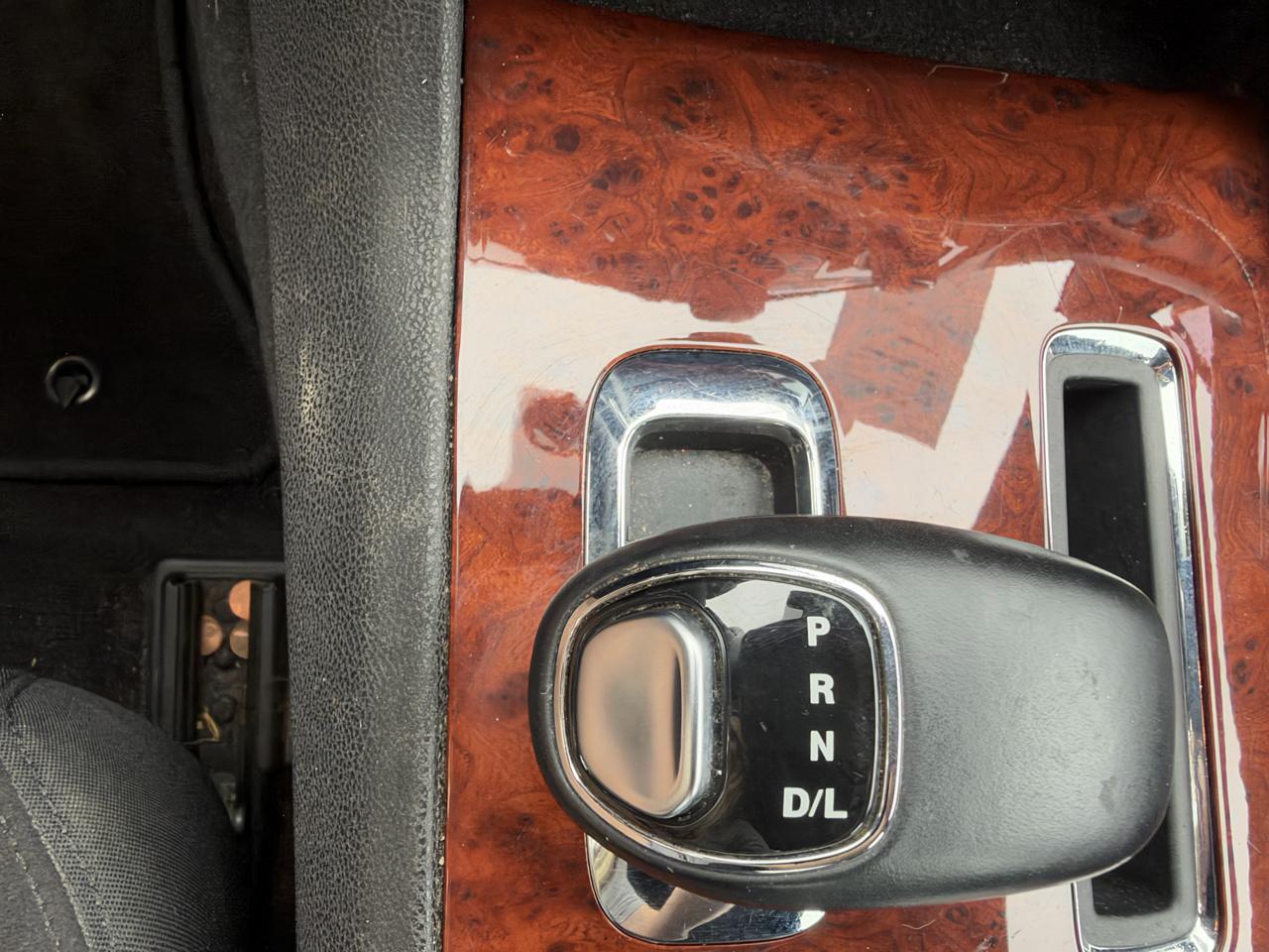 Chrysler 300 Base 2012