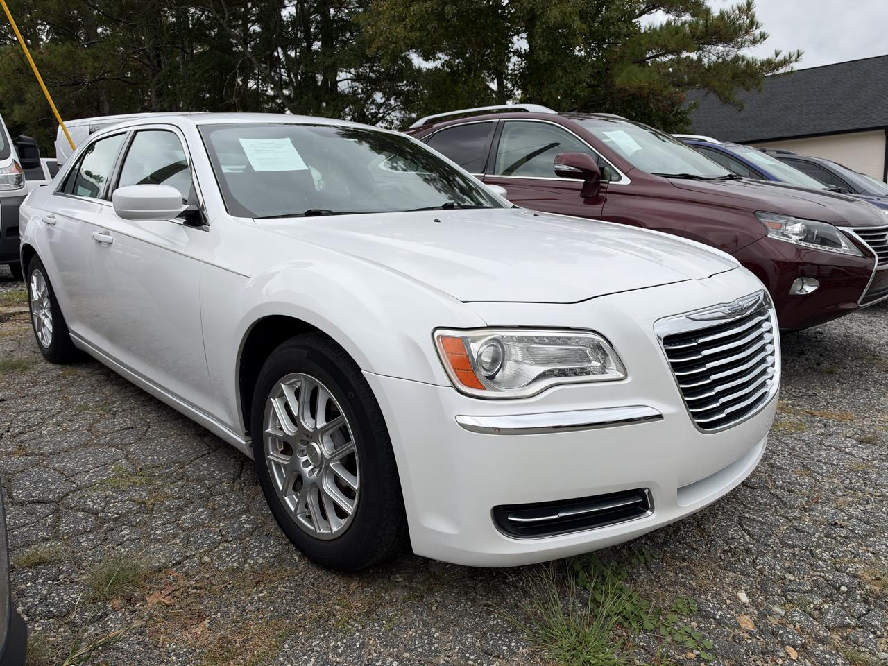 Chrysler 300 Base 2012