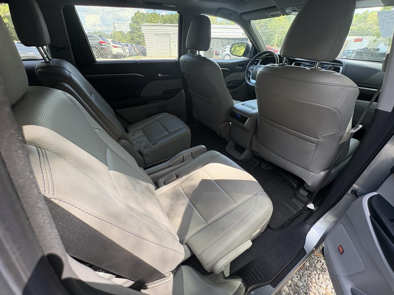 Toyota Highlander Limited AWD V6 2016