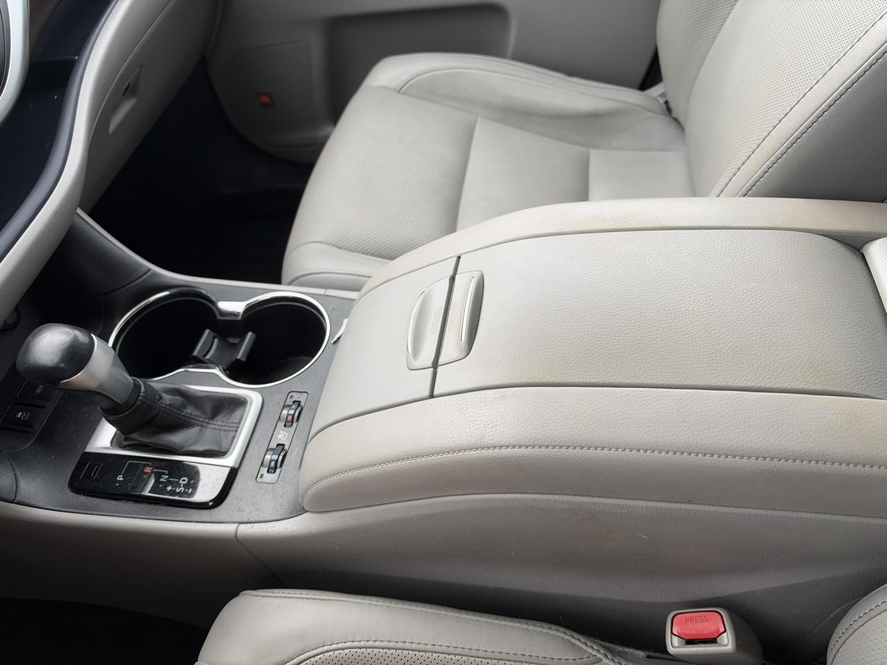 Toyota Highlander Limited AWD V6 2016