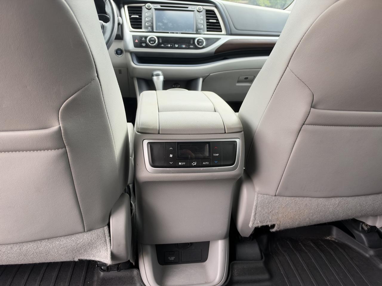 Toyota Highlander Limited AWD V6 2016