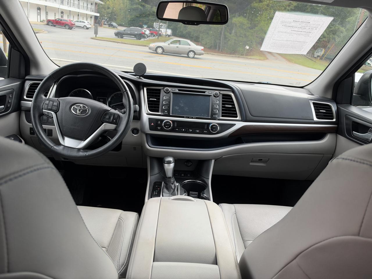 Toyota Highlander Limited AWD V6 2016