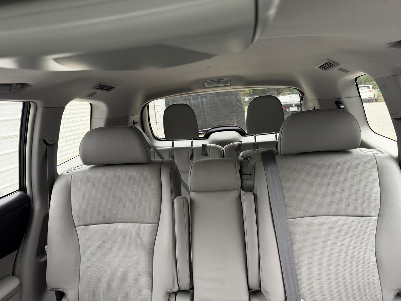 Toyota Highlander Limited 2WD 2012