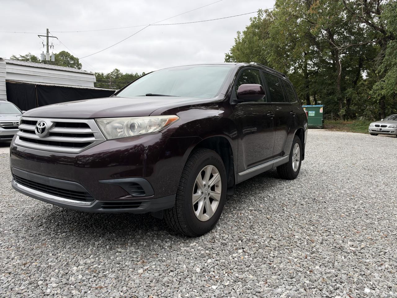 Toyota Highlander Base 2WD V6 2013