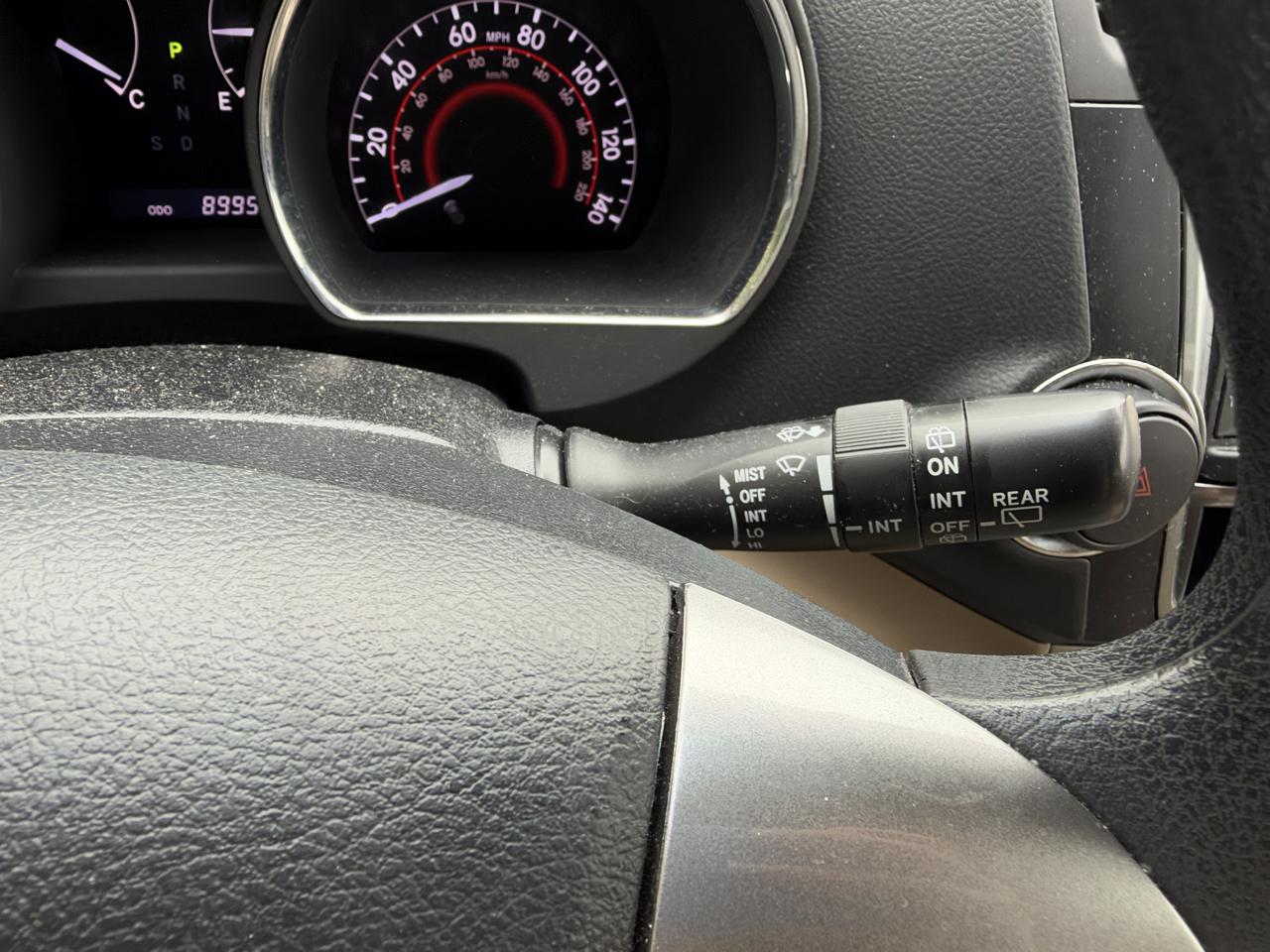 Toyota Highlander Base 2WD V6 2013
