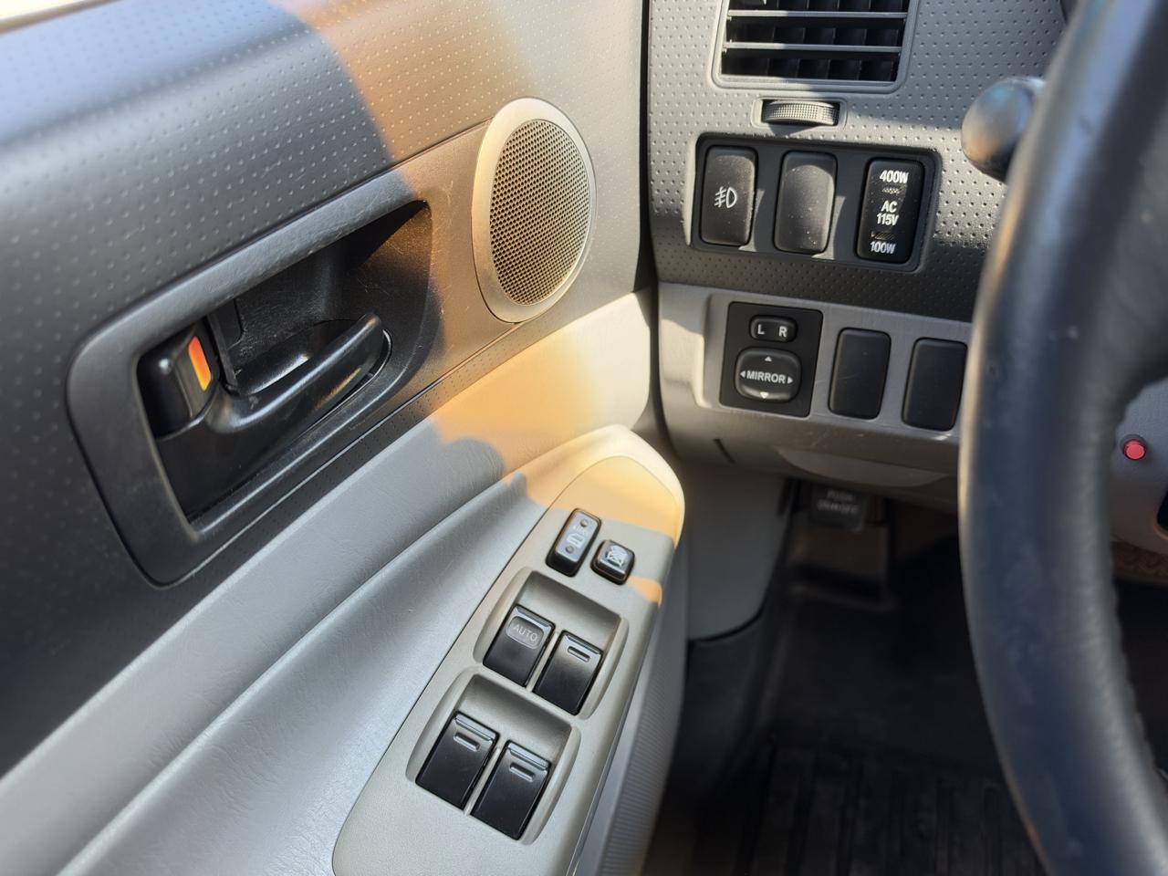 Toyota Tacoma PreRunner Double Cab V6 Auto 2WD 2007