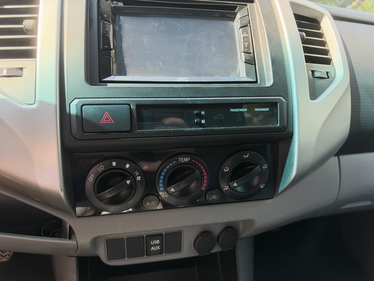 Toyota Tacoma PreRunner Double Cab V6 Auto 2WD 2013