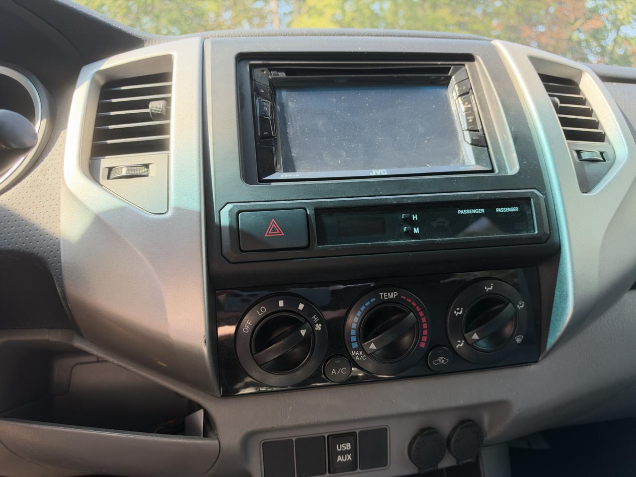 Toyota Tacoma PreRunner Double Cab V6 Auto 2WD 2013