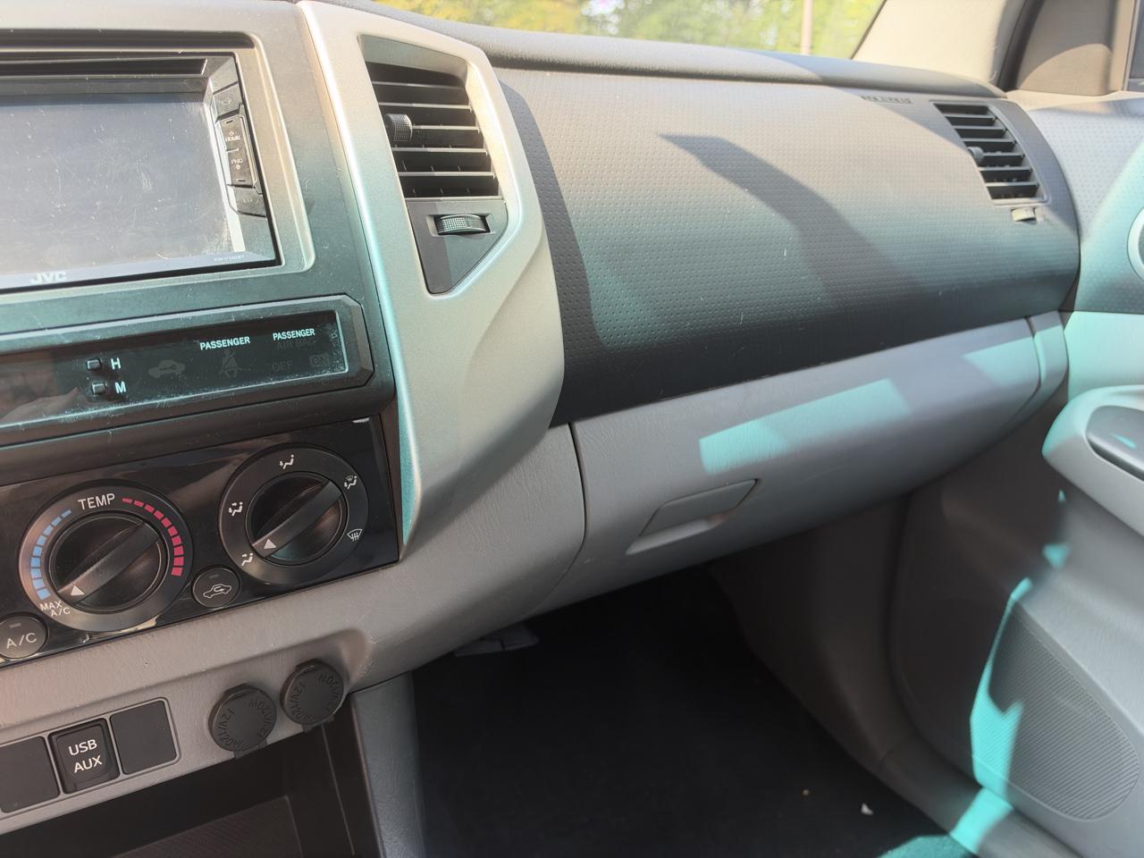 Toyota Tacoma PreRunner Double Cab V6 Auto 2WD 2013