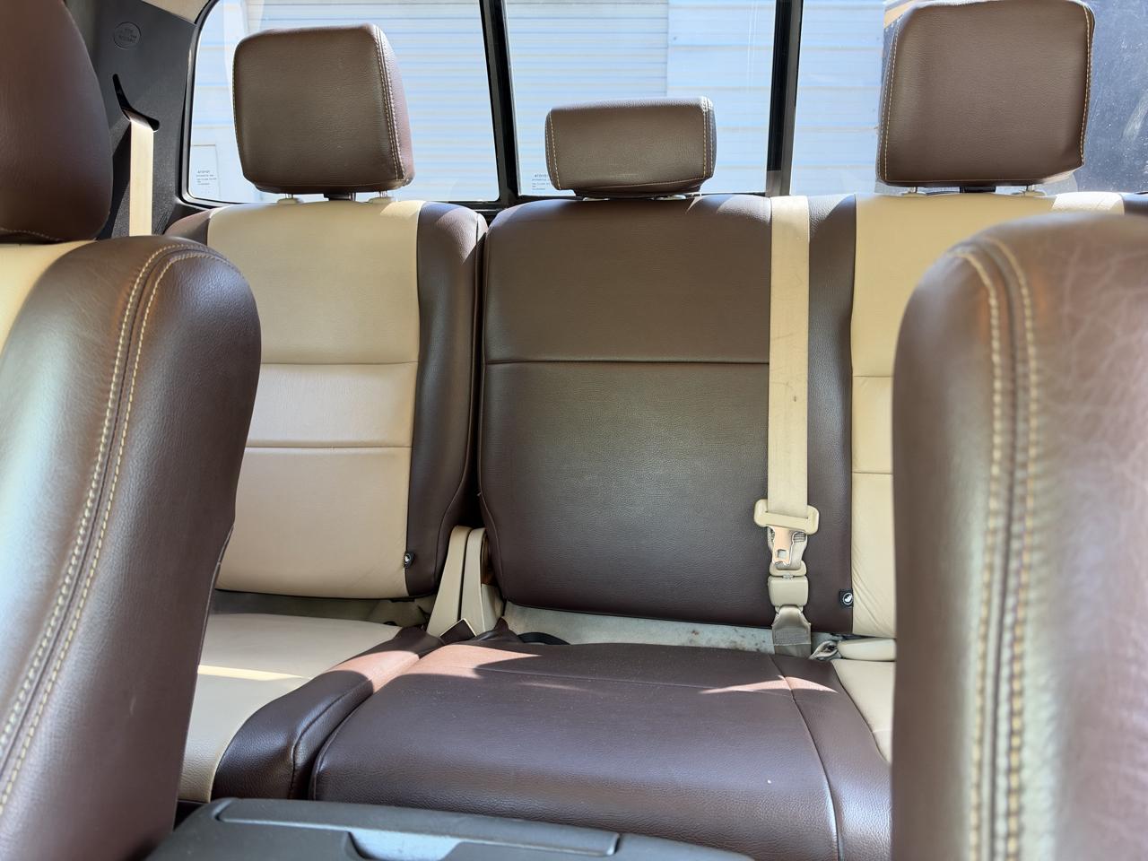 Toyota Tundra Tundra-Grade Double Cab 4.6L 2WD 2011