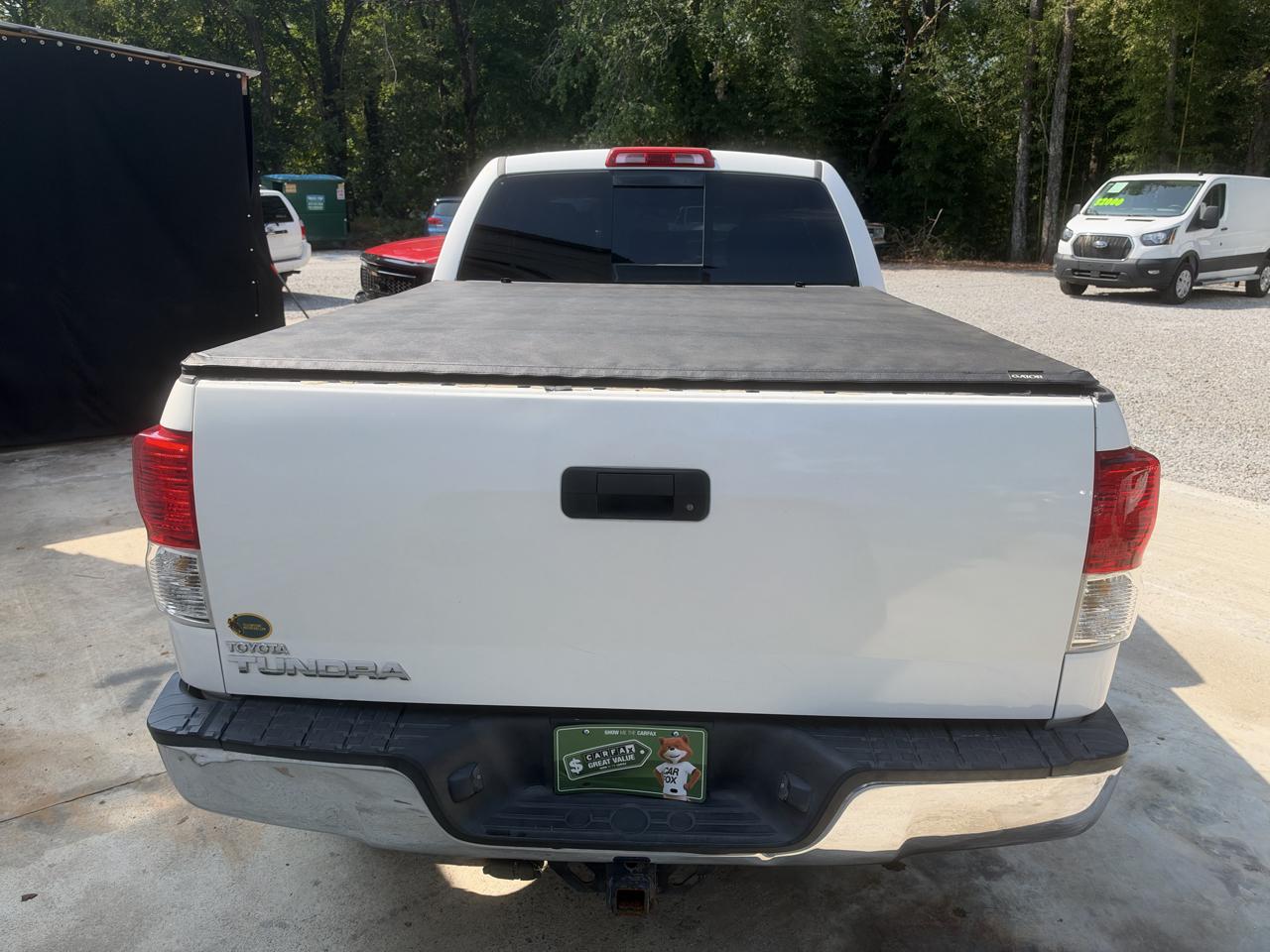 Toyota Tundra Tundra-Grade Double Cab 4.6L 2WD 2011