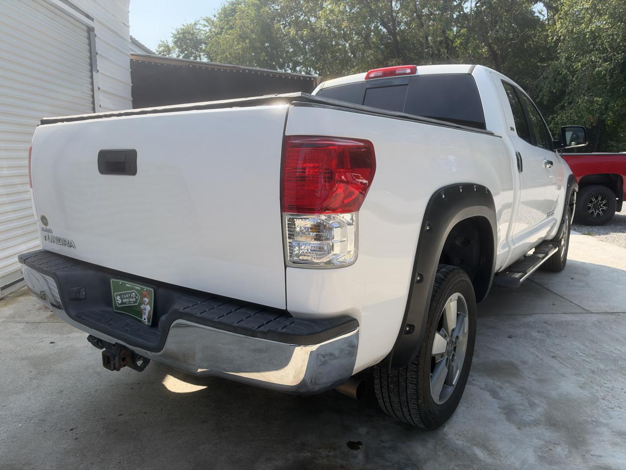 Toyota Tundra Tundra-Grade Double Cab 4.6L 2WD 2011