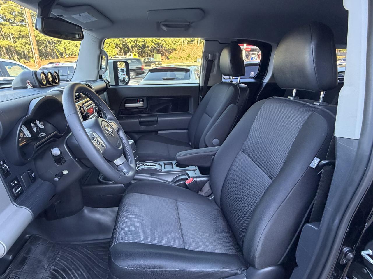 Toyota FJ Cruiser 4WD MT 2014