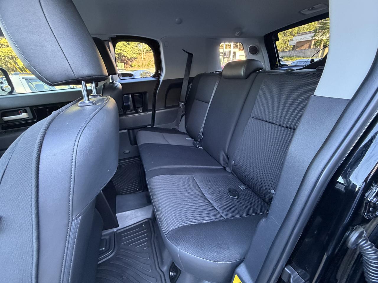 Toyota FJ Cruiser 4WD MT 2014